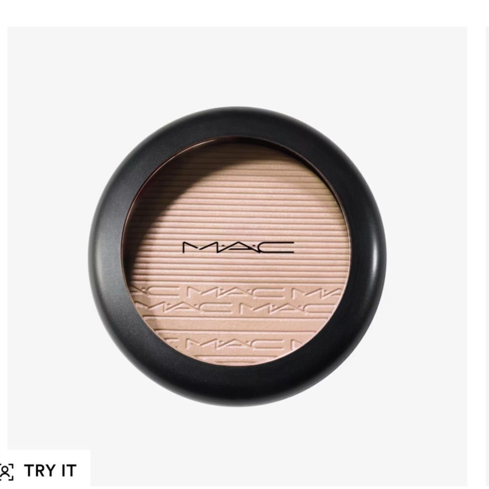NIB 43.00 MAC
Extra Dimension Skinfinish Highlighter
